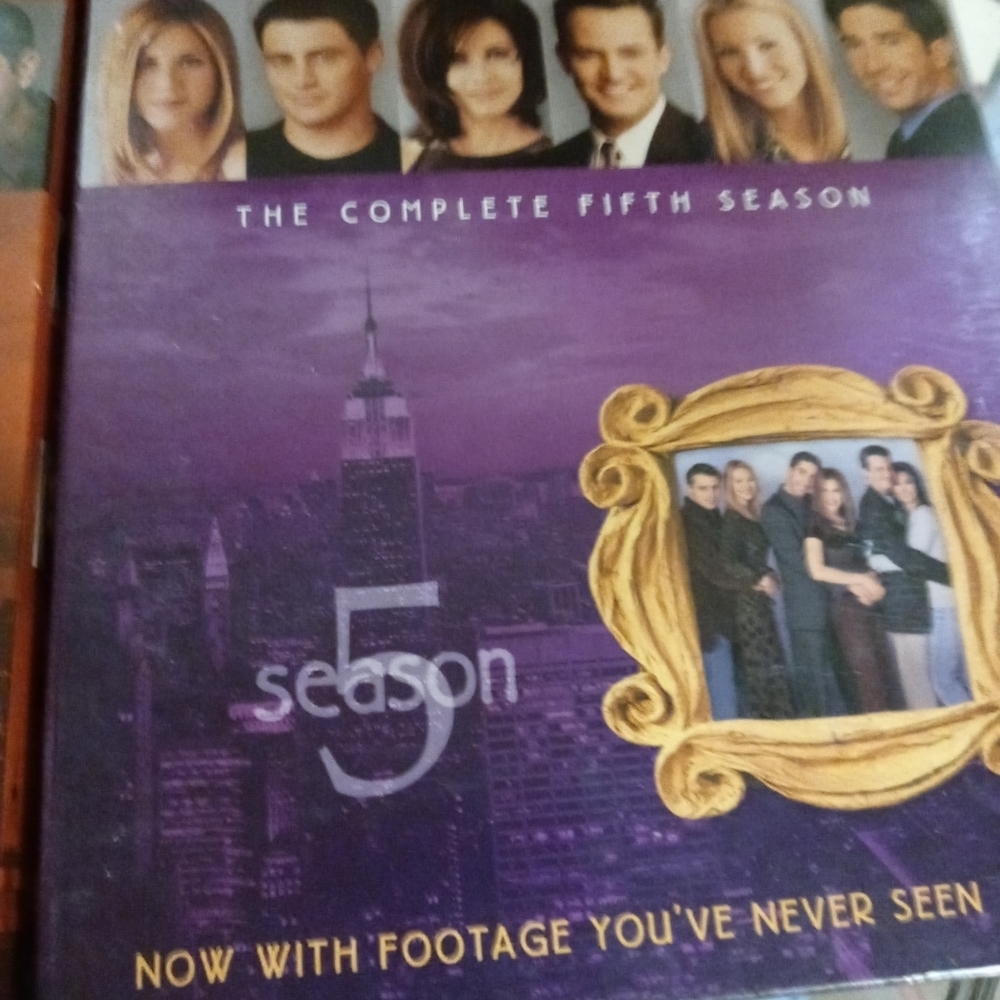 PREOWNED friends complete series 10 seasons 1 2 3 4 5 6 7 8 9 10 - Picture 6 of 10